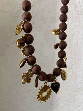 Collana con ciondoli
